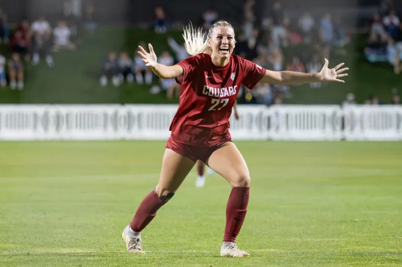 WSU soccer starts Pac-play with a 3-1 win