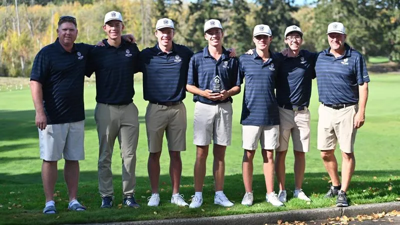 Men's Golf Wins NWC Fall Title, Women's Team Runner-Up