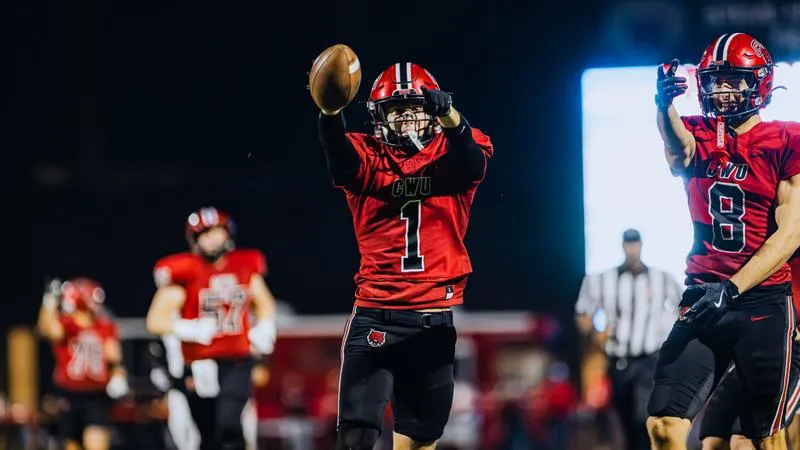 Wildcats Welcome Galloping Mustangs for Homecoming Showdown