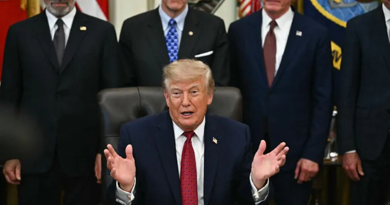 Opinion: America's dictator defies courts, mistreats media