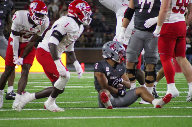 Wazzu football drops third straight in narrow loss to Utah State