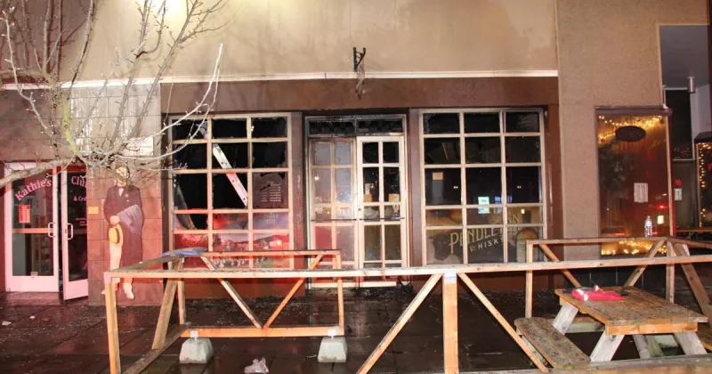 Longview bar fire ruled arson, but no suspect arrested