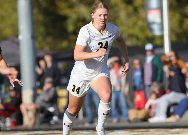Lutes Beat Whitworth in 3-0 Victory