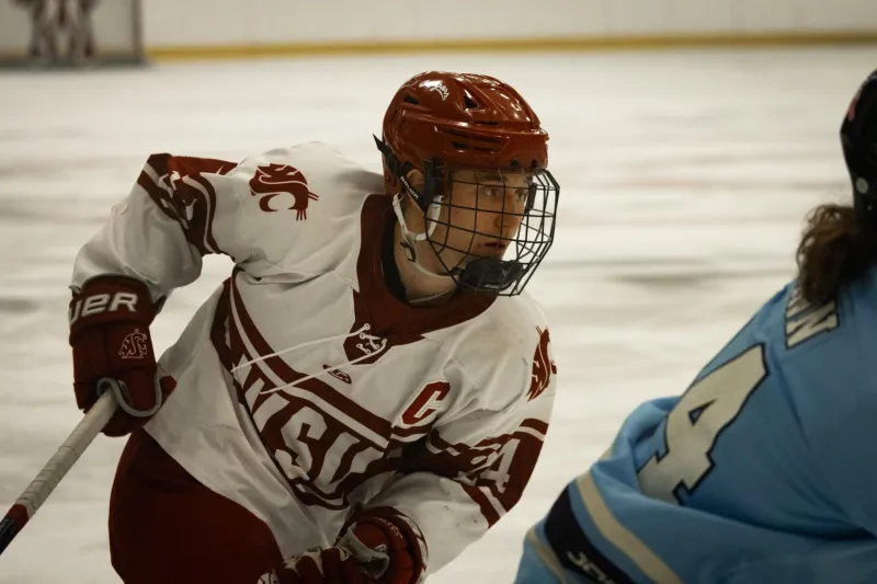 Carlson flies under Eagles' radar as Cougars win game one