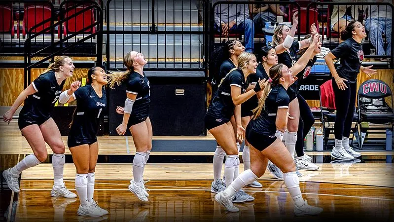 Wildcats Put 21-Set Winning Streak on the Line in Alaska