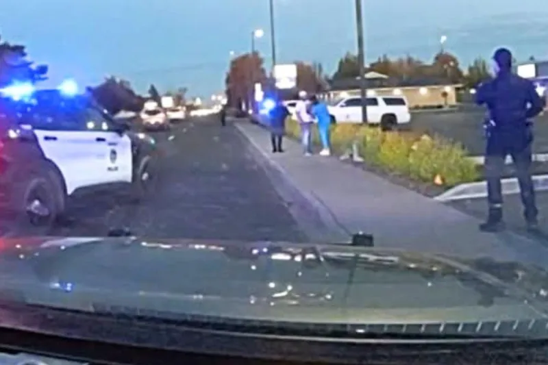 Gun Does Not Fire After Kennewick Man Pulls the Trigger at People