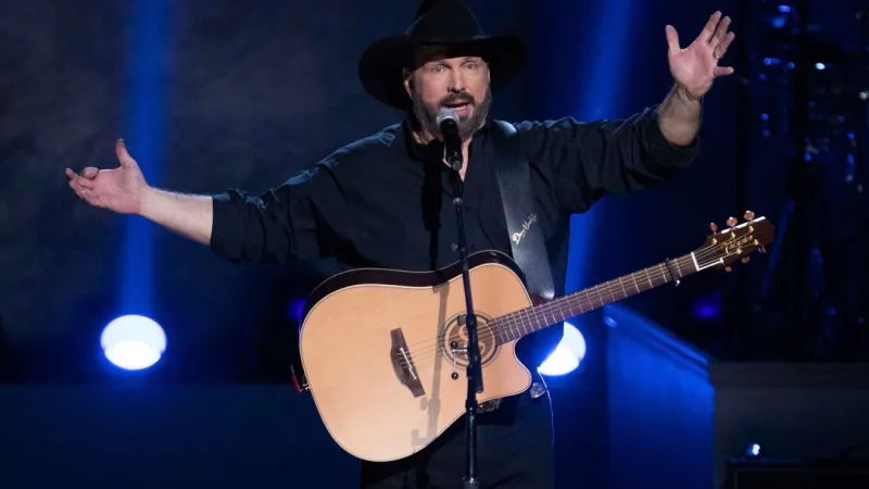 Garth Brooks brings 'Roots' arena tour to Seattle for 2 Climate Pledge shows