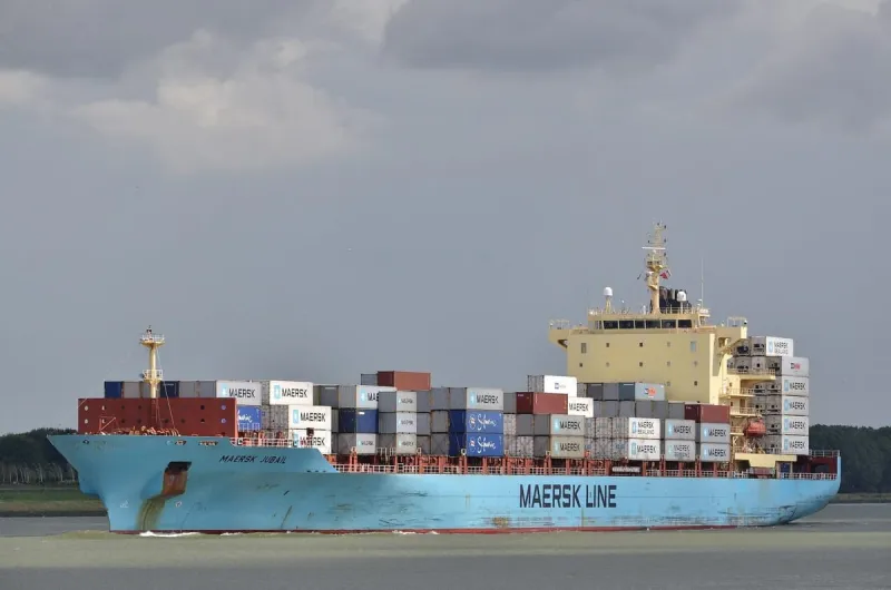 News Wrap: Ship sinks after hitting Strait of Hormuz mine