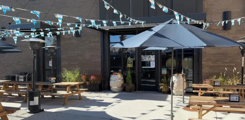 Lunch time at Pinnacle Beerworks in Wenatchee