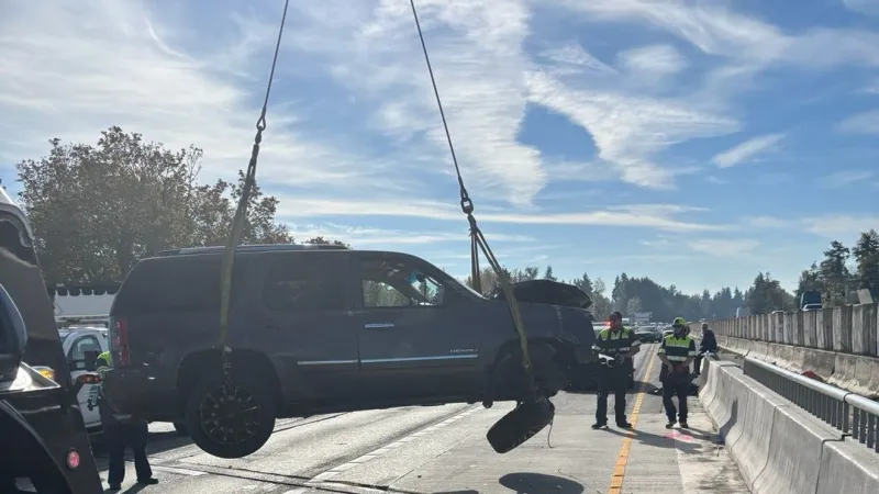 SUV ends up between barriers after crash on I-5 in Kent
