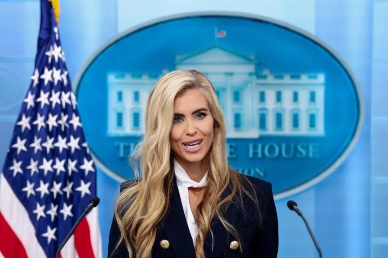 News Wrap: Zacharia out as White House press secretary