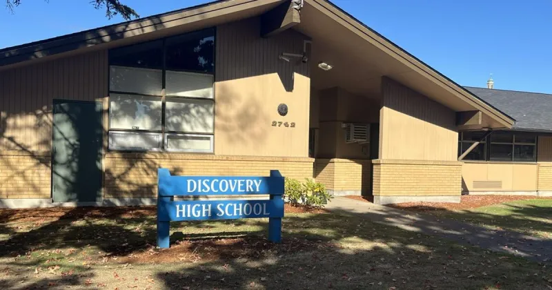 Longview's alternative schools turn dropouts, struggling students into grads