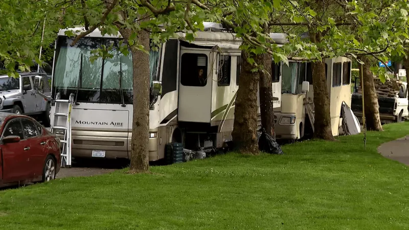 Seattle City Council to vote on RV program with parking restrictions and shelter help
