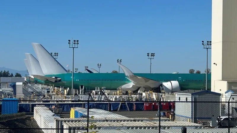 U.S. Transportation Secretary at Boeing's Everett plant to announce 737 MAX approval