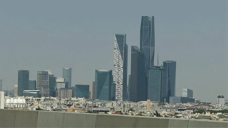 News Wrap: Britain sending air support to Saudi Arabia