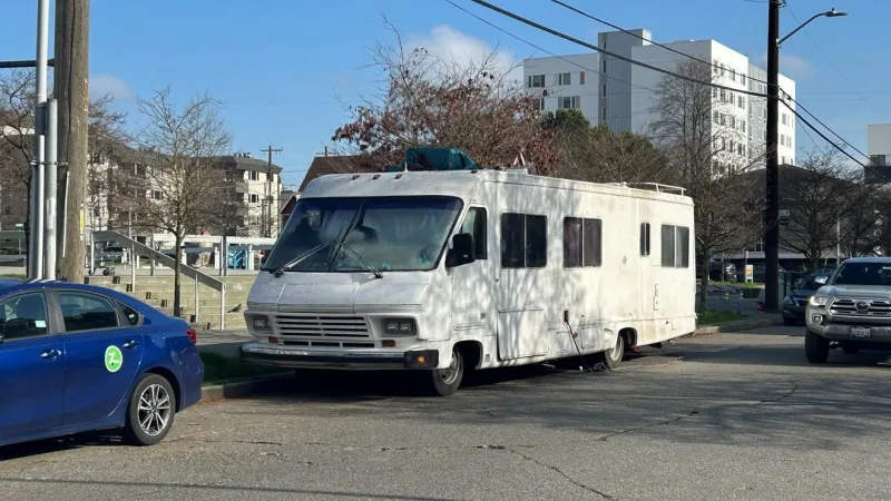 Seattle council approves RV permit plan tying vehicle residents to shelter waitlists