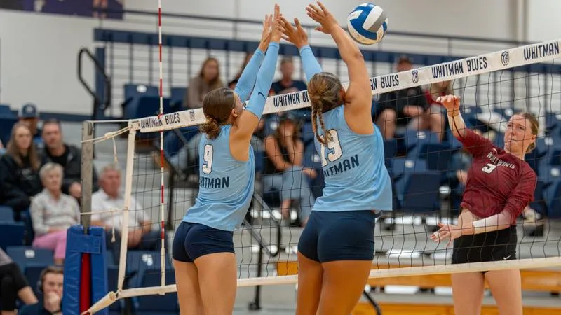 Women's Volleyball Falls At Whitworth