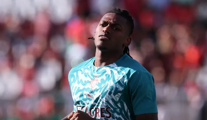 Portugal's Rafael Leo Sent Off For Punching In World Cup Warmup Win Over Chile