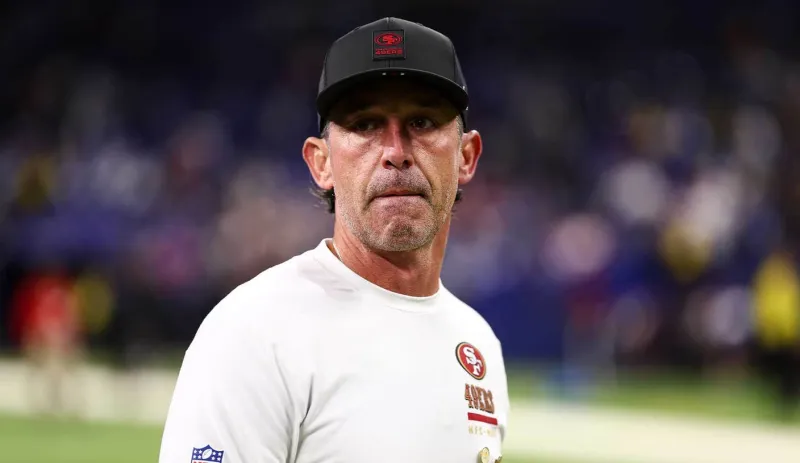 49ers' Kyle Shanahan Makes Brief Appearance At Training Camp After Car Crash