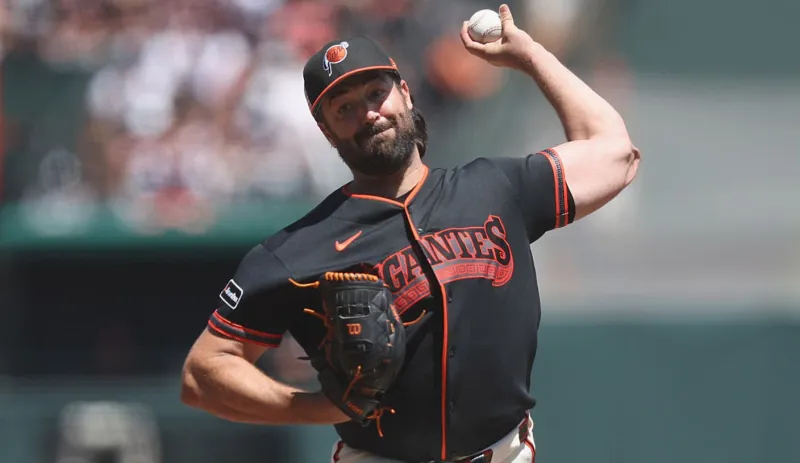 Padres Reportedly Acquire Robbie Ray From Giants