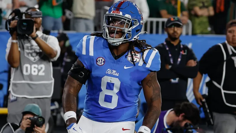 Browns Waive TE Dae'Quan Wright, Paving Way For Him To Play At LSU In Historical Move