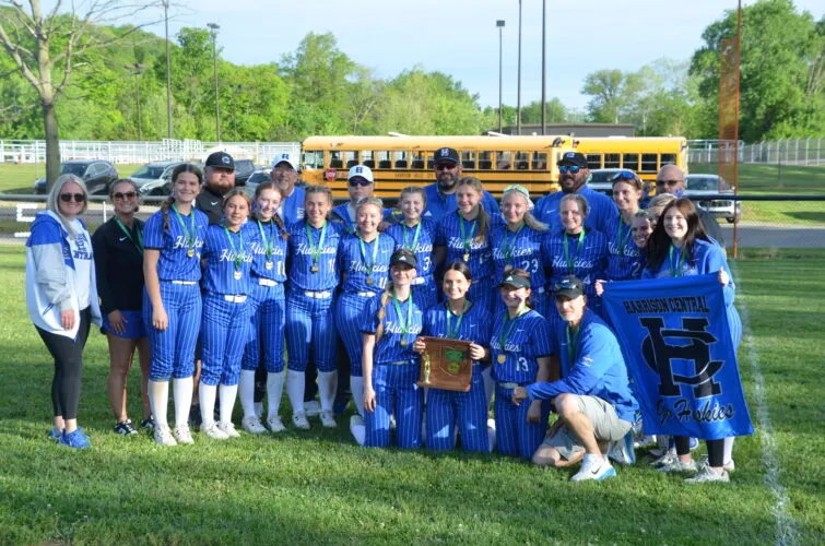 Huskies Make History As District Champions