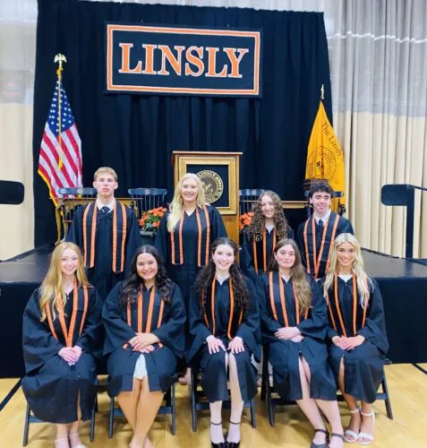 Linsly Celebrates 212th Commencement