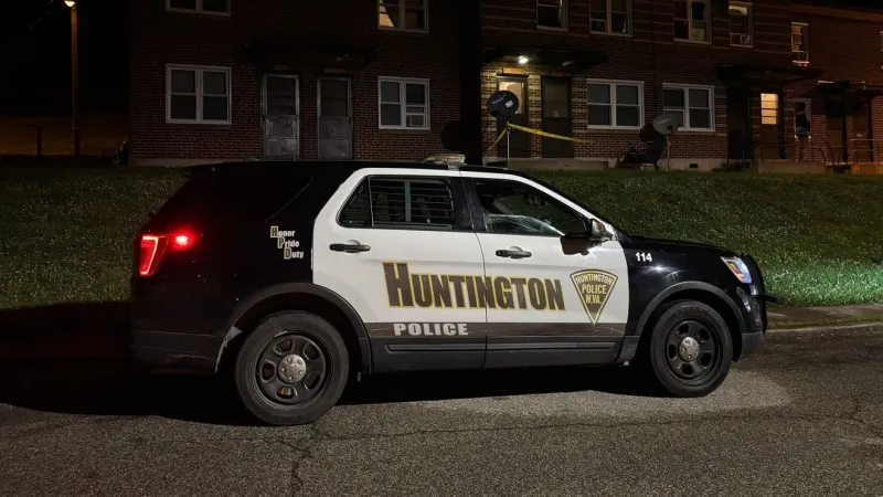 Two hospitalized after early morning shooting in Huntington, dispatchers say