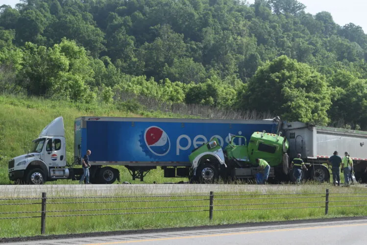 Update: One Lane Open On I-470 West Following Crash