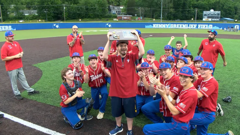 Late rally sends Gilmer County to the state tournament with 5-1 win over Man