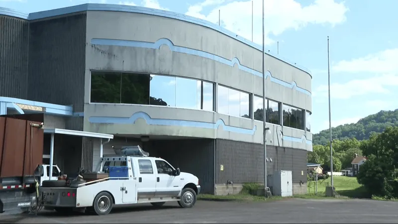 West Virginia Parkways Authority to move into former Moose Lodge on Kanawha Blvd.