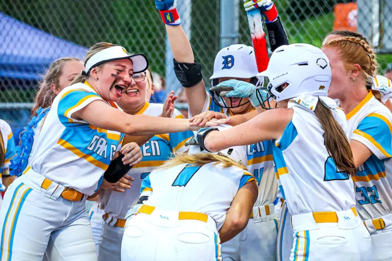 Golden Bears bounce back to stay alive