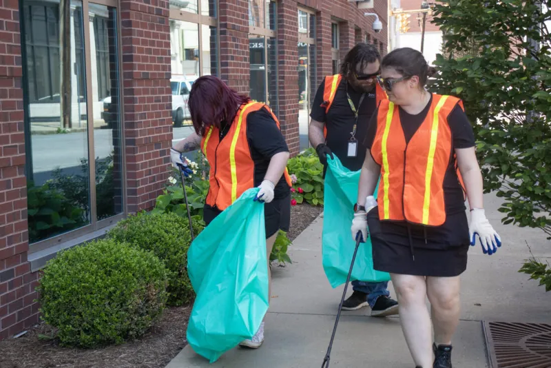 Picture This: Organizations focus on downtown cleanup effort