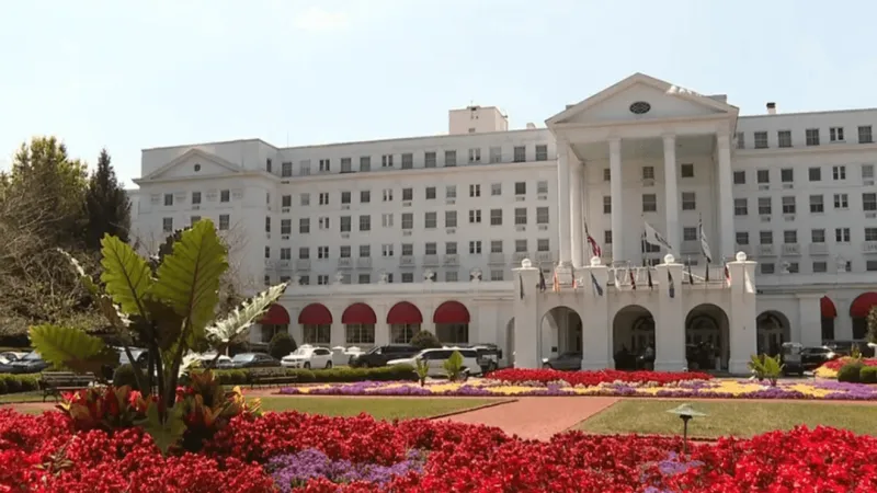 Lender in Justice family deal revealed in term sheet filing in Greenbrier dispute