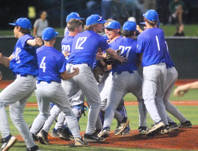 'They believed': Jonas blanks Bulldogs, Warriors win district title