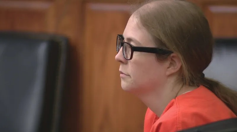 Kanawha County woman pleads guilty to providing boyfriend access to minors