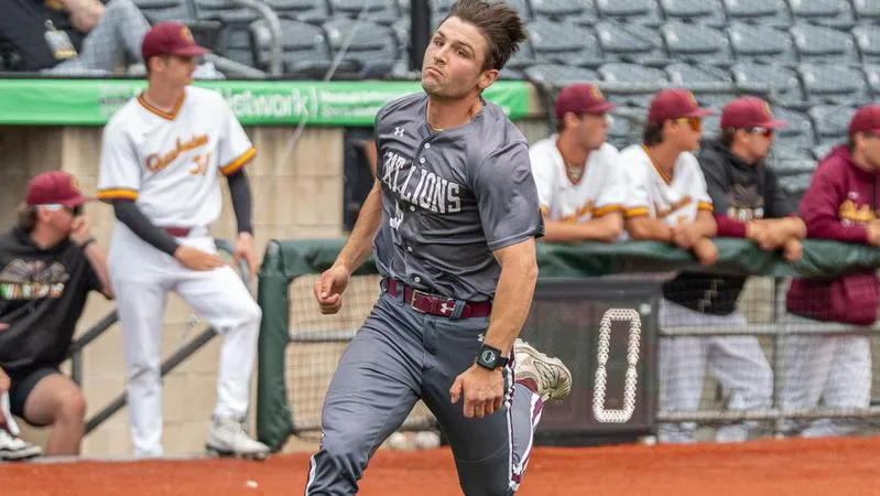 DiSanti Makes CSC Academic All-District