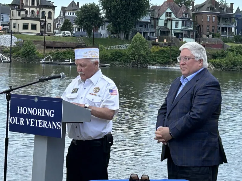 Morrisey signs veterans-related bills in Wheeling