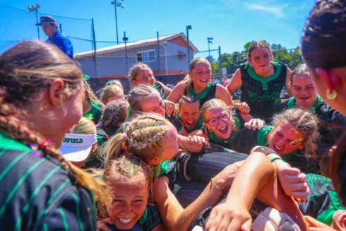 No quit, all grit: Winfield overcomes three-run deficit to defeat John Marshall in 8 innings for fourth straight state championship