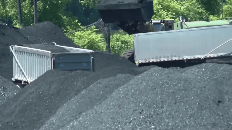 Trump announces $700M coal investment, including new coal-fired plant in West Virginia