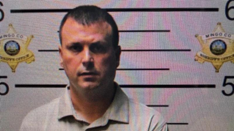 Assistant hoops coach indicted on fraud, money laundering charges in Mingo County