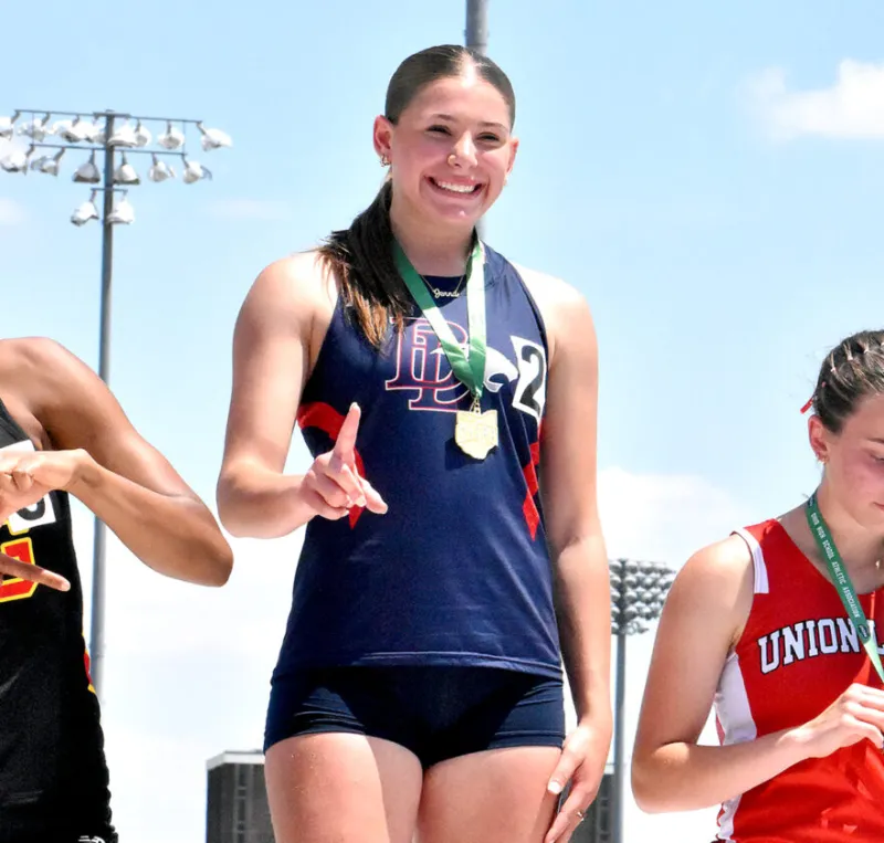 DelVecchio wins state title for Buckeye Local