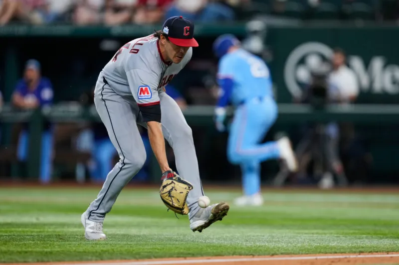 deGrom, Rangers shut down the Guardians and power to 10-0 win