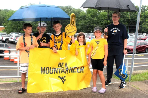 PHOTOS: Mountaineers Receive Warm Send-Off at NCWV Airport