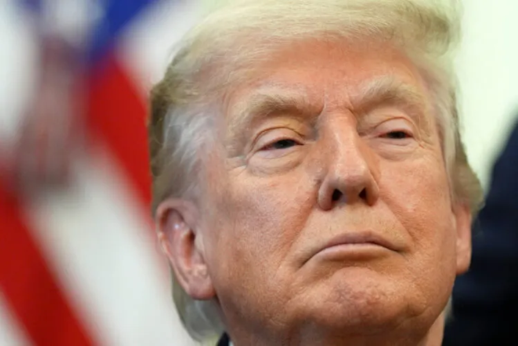 Deal is reached to end Iran war and Trump orders stop to US naval blockade