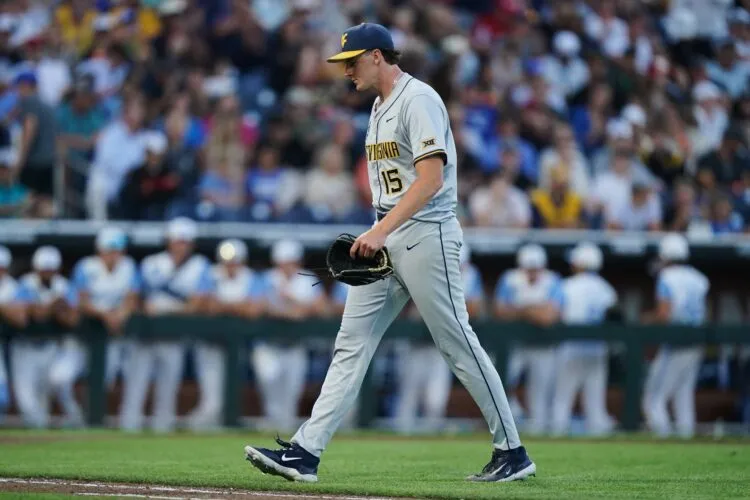 Costly Error Helps North Carolina Pull Past West Virginia In CWS
