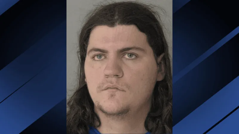 Kanawha County deputies arrest man after neighbor catches him burglarizing residence
