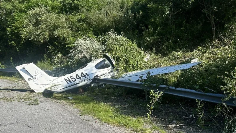 No injuries reported after small plane crashes in Wyoming County