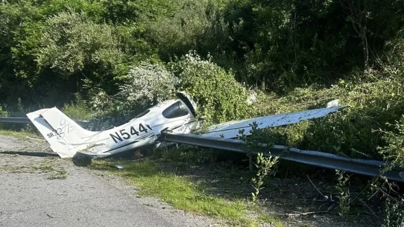 Plane crash lands in Wyoming County