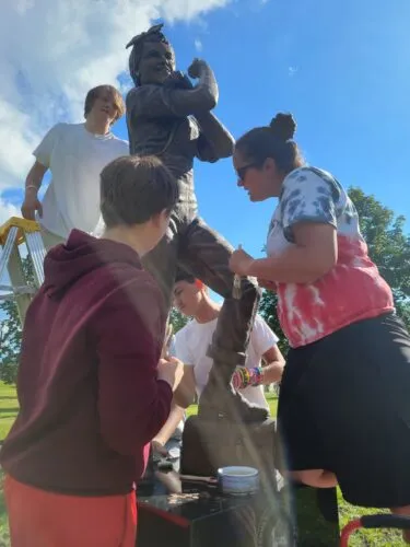 Mountain School residents help preserve Rosie statue